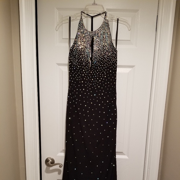 Prom gown - Picture 2 of 5